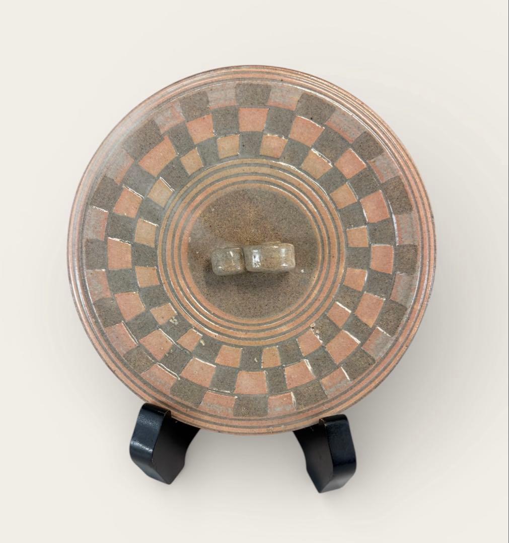 【中古品】佐久間芳山造　唐草模様彫水指（共箱）USED〈税込•送料込〉