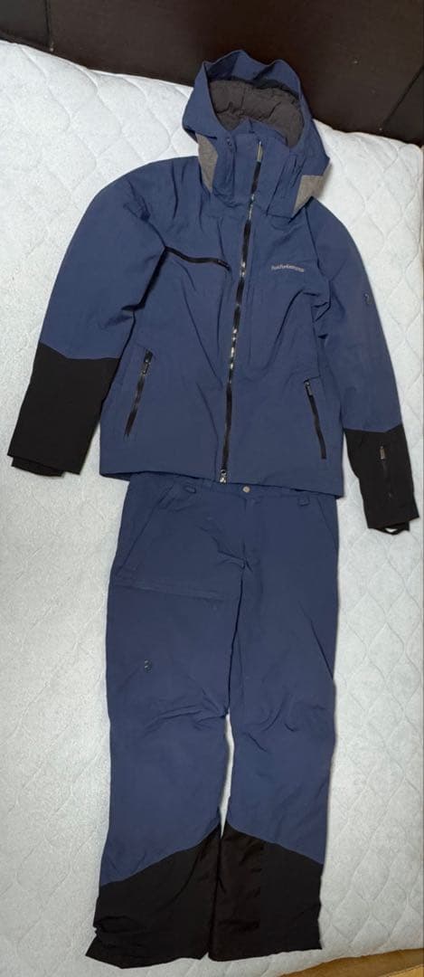 美品　ピークパフォーマンス 綿入　ブルーシャドウＭ