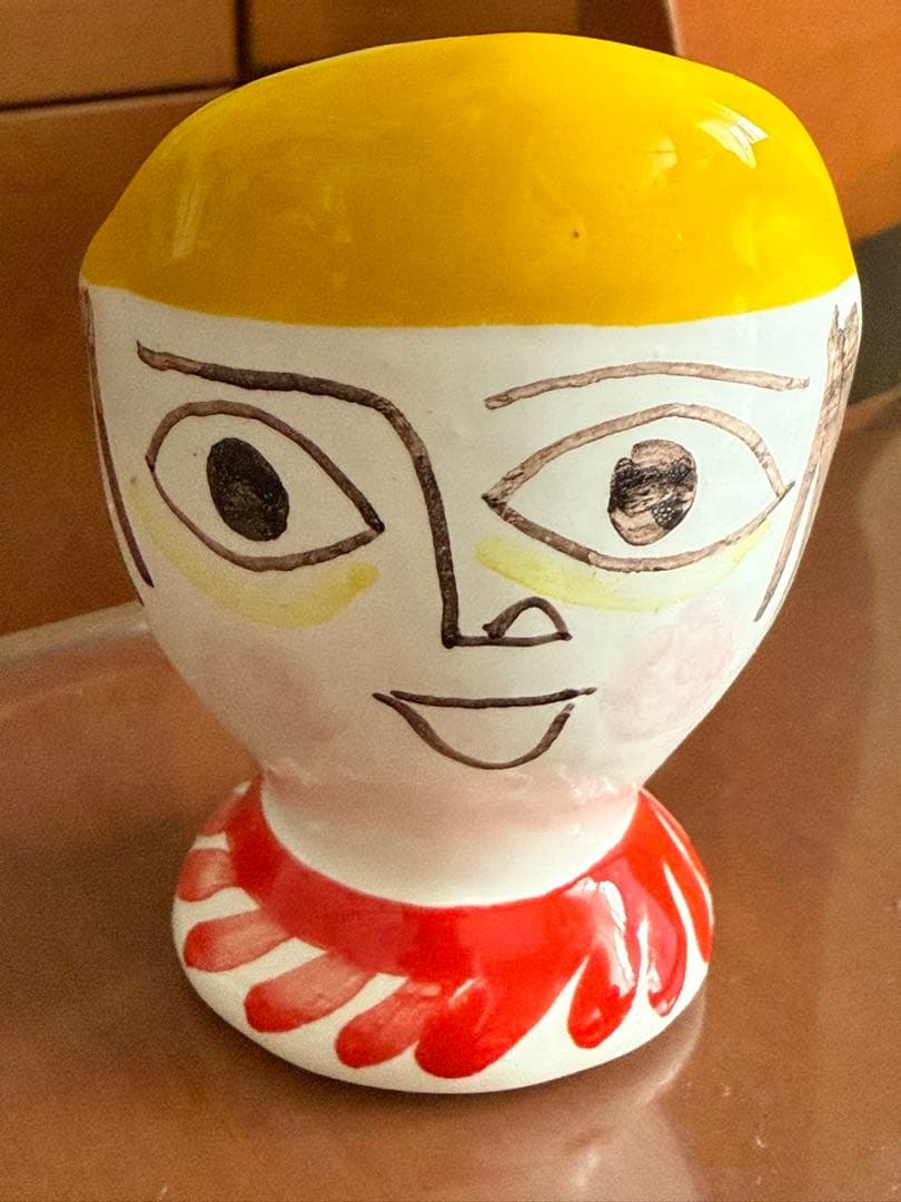 デシモーネのエッグスタンド