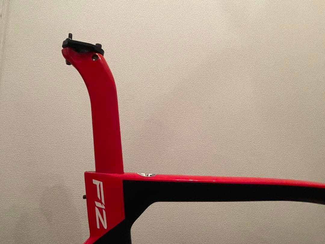 【値下げ可】2022 ピナレロ　ドグマ　F12 フレームセット+BB【美品】