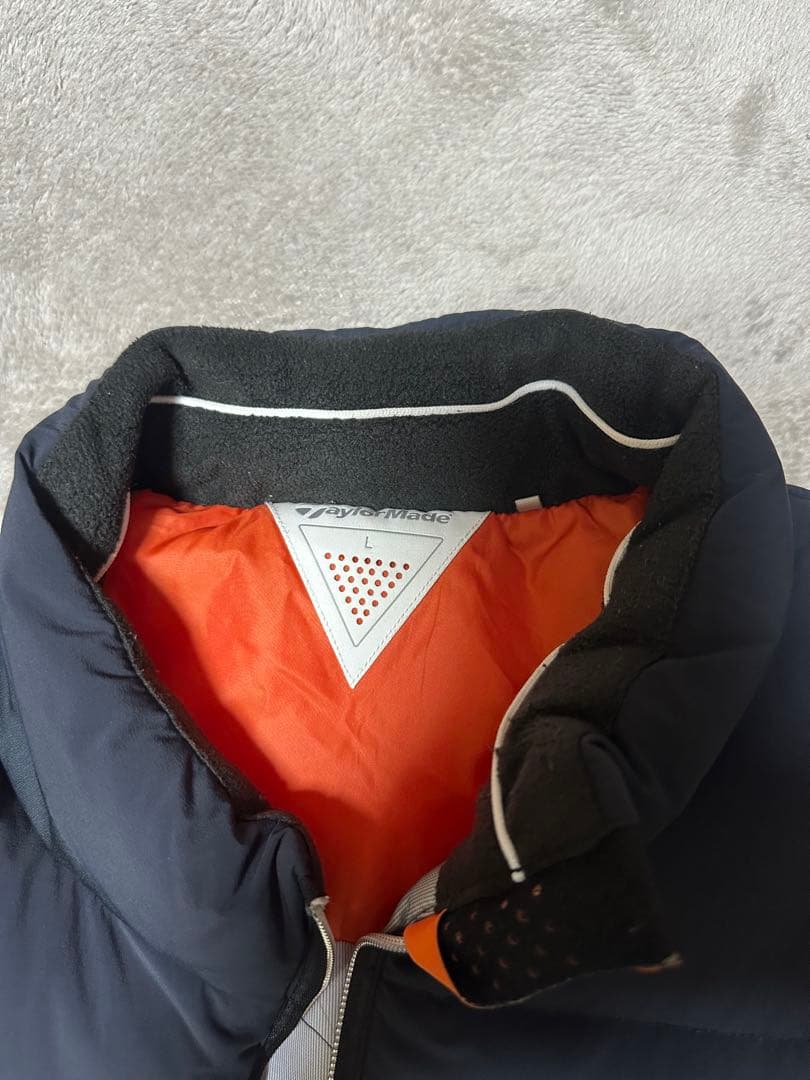 テーラーメイドゴルフ　ダウンジャケット