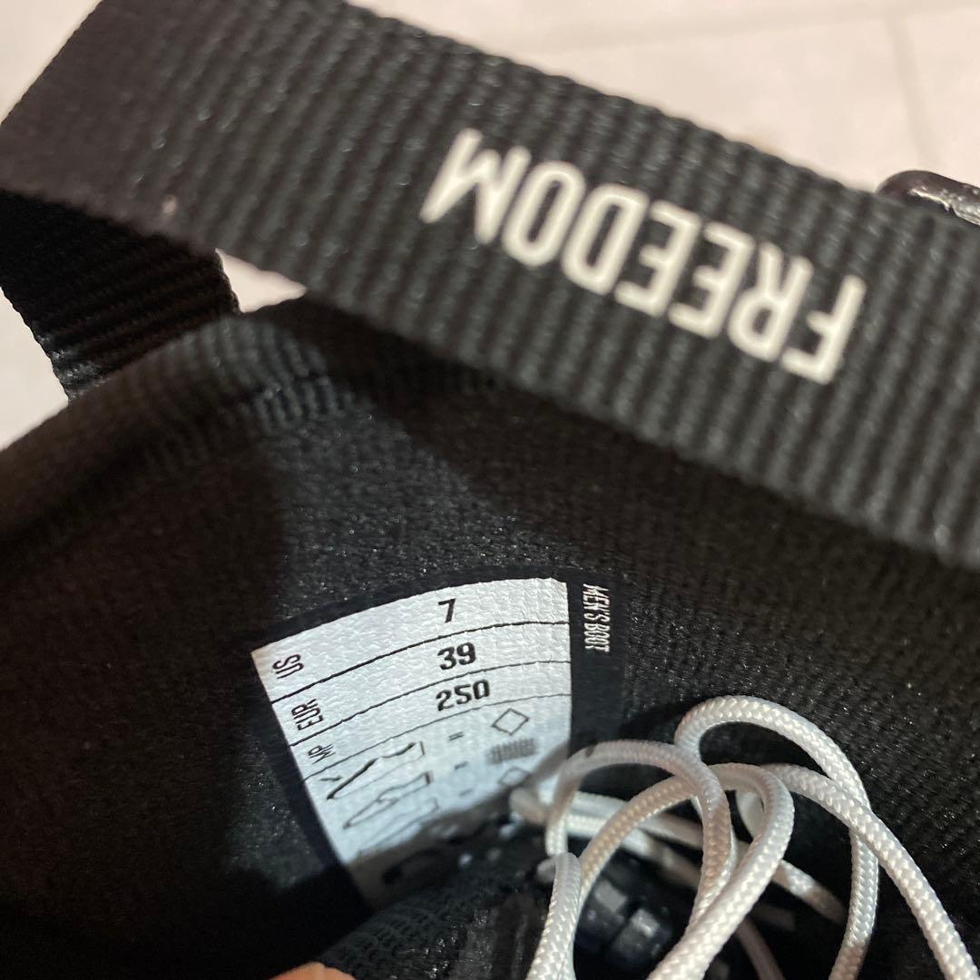 ★ NORTH WAVE FREEDOM ノースウェーブ　スノーボード　ブーツ