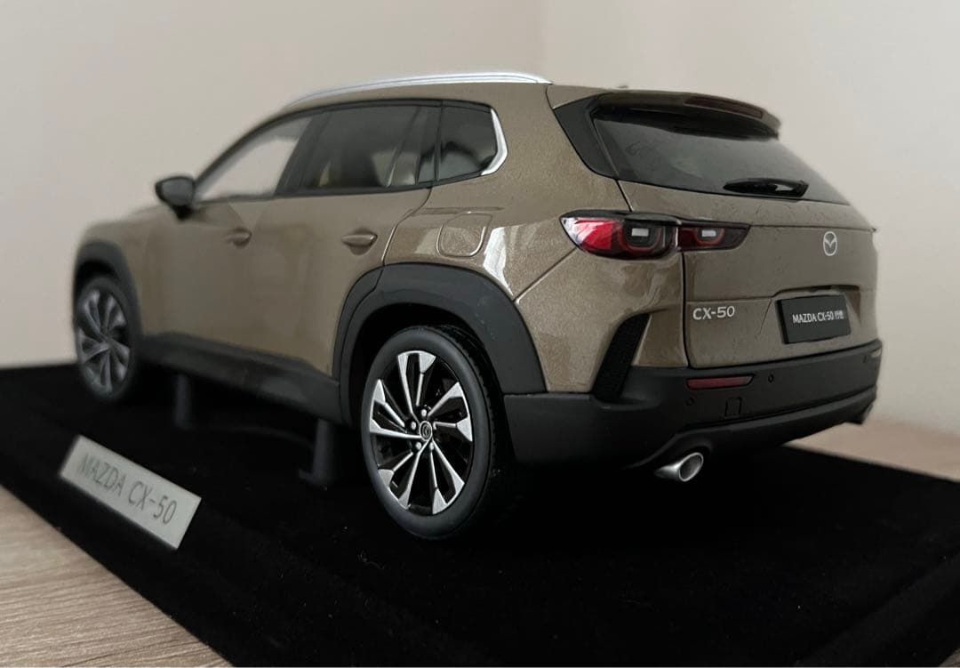 マツダ MAZDA CX-50 1/18 ミニカー