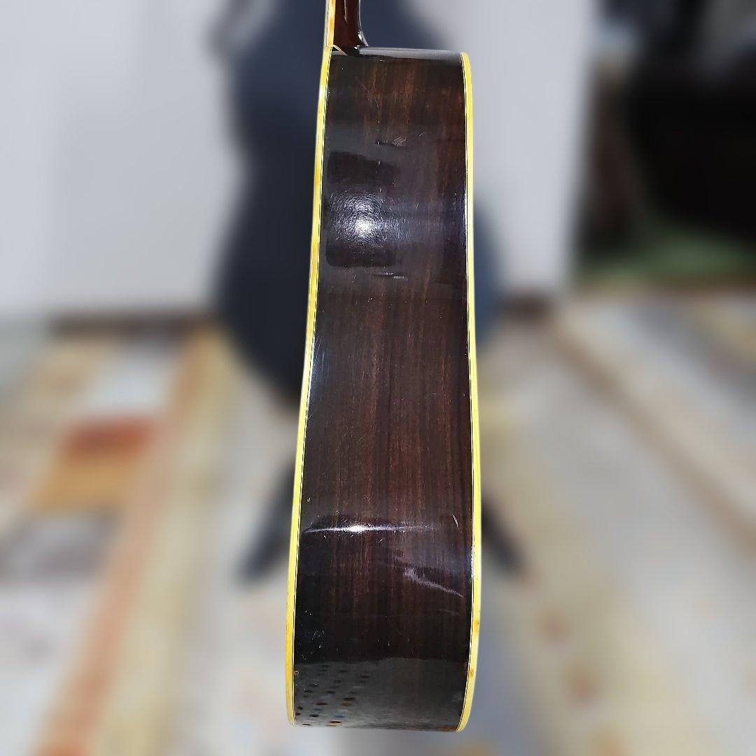 寺田楽器Jagard.JD-55ギルドモデル ハードケース付き。