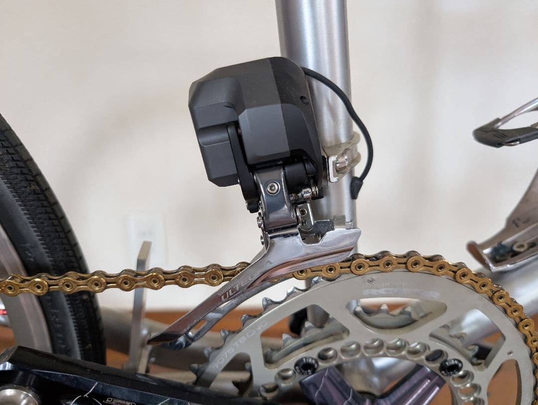 林　Khodaa Bloom 　Farna 20　Di2 アルテグラ