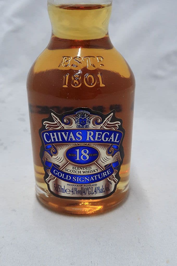 シーバスリーガル １８年・１２年 ・原酒ミニチュアボトル ４種