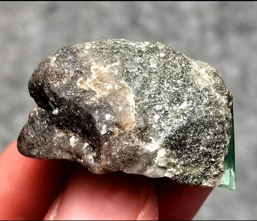 エメラルド ミネラル 鉱石 鉱物 原石 母岩付き