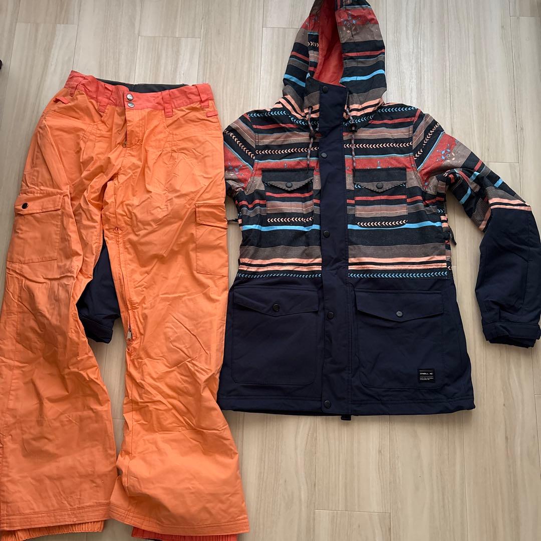 O'Neill Nineteen Fifty Two & Roxy スキーウェア