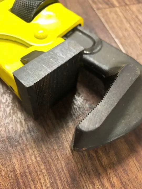 未使用　MCCパイプレンチ 被覆管用450