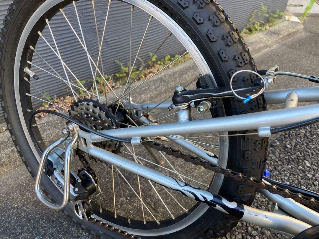 スペシャライズド　Hotrock 20インチMTB 直接引取り限定