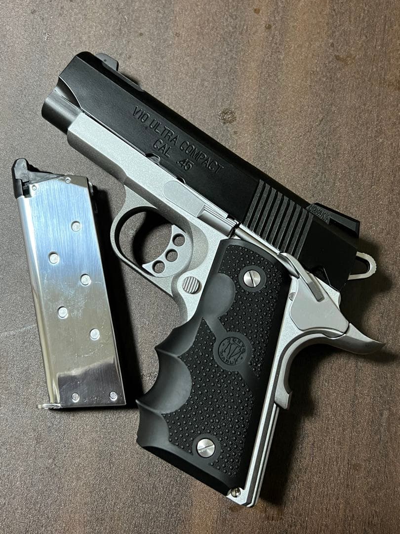 東京マルイ V10 ウルトラコンパクト　V10 Ultra Compact