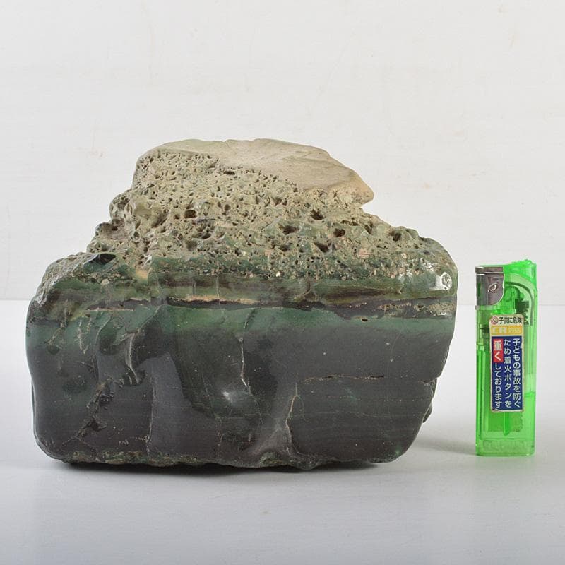 天然石　鑑賞石　翡翠石　緑石　原石　置物　重さ約3.33㎏　時代箱　VR7040