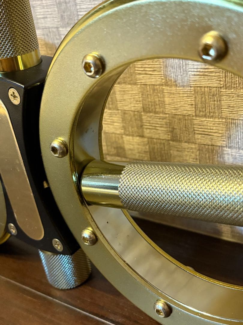 The Burn Machine Gold バーンマシン ゴールドラグジュアリー