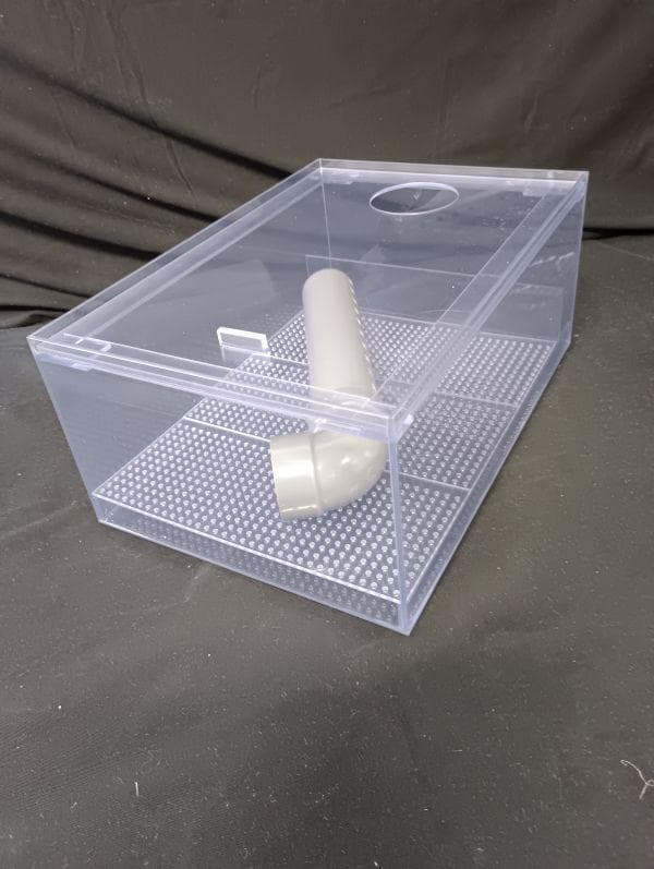 幅広い２４０ｍｍのウールボックス　シャワーパイプ付き　オーバーフロー機能付