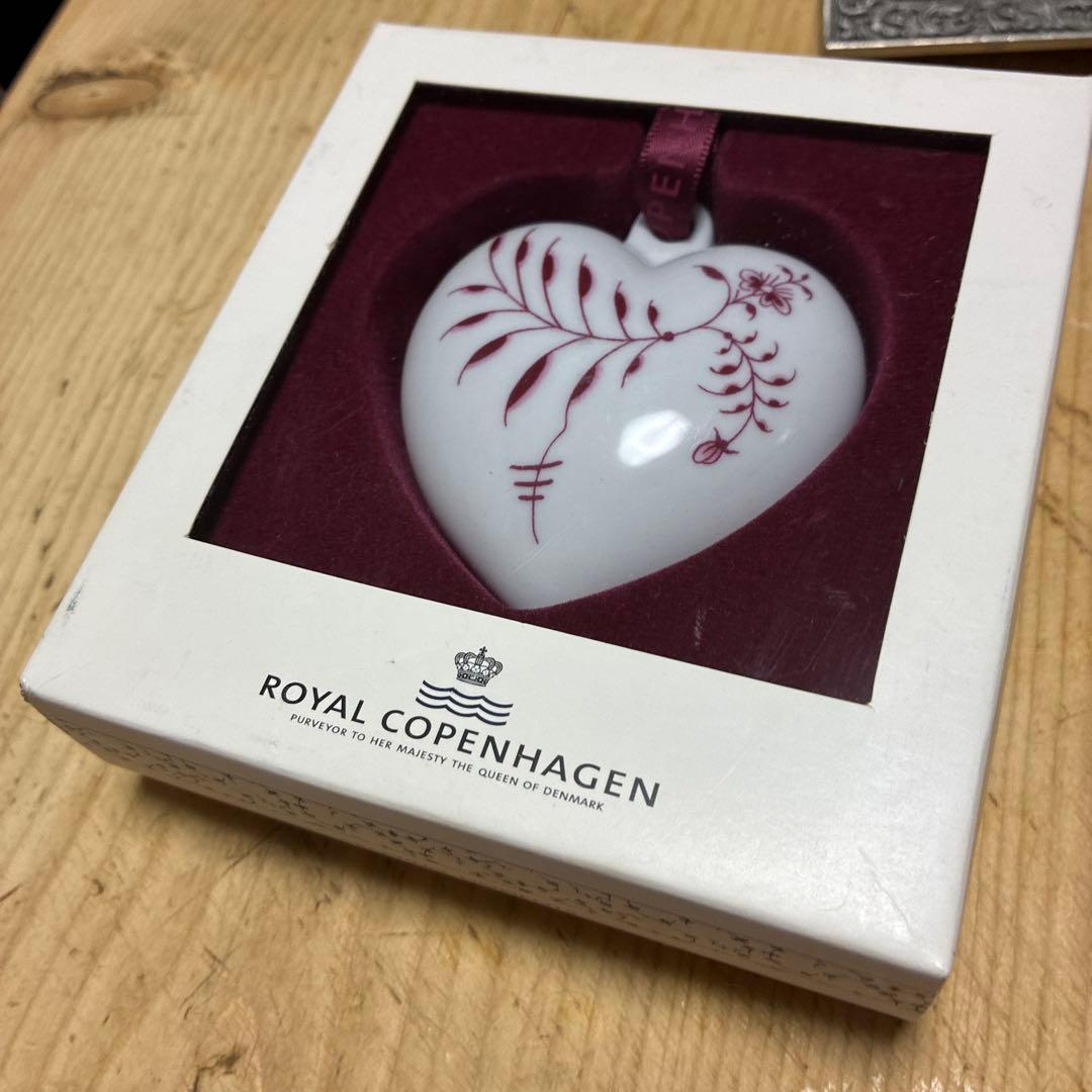 ロイヤルコペンハーゲン アニュアルハート パープルローズ