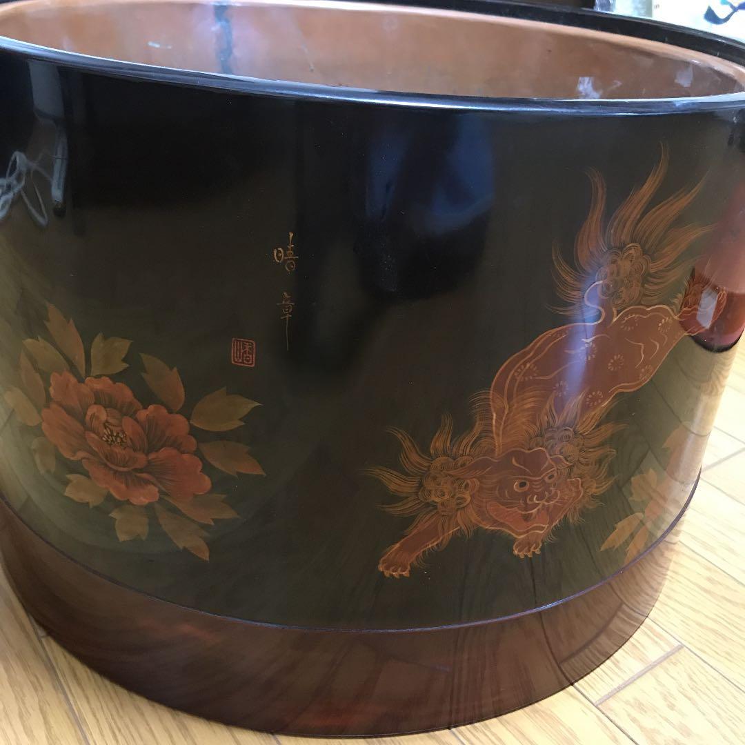 骨董火鉢 蒔絵獅子に牡丹模様（直径48センチ、高さ32センチ）