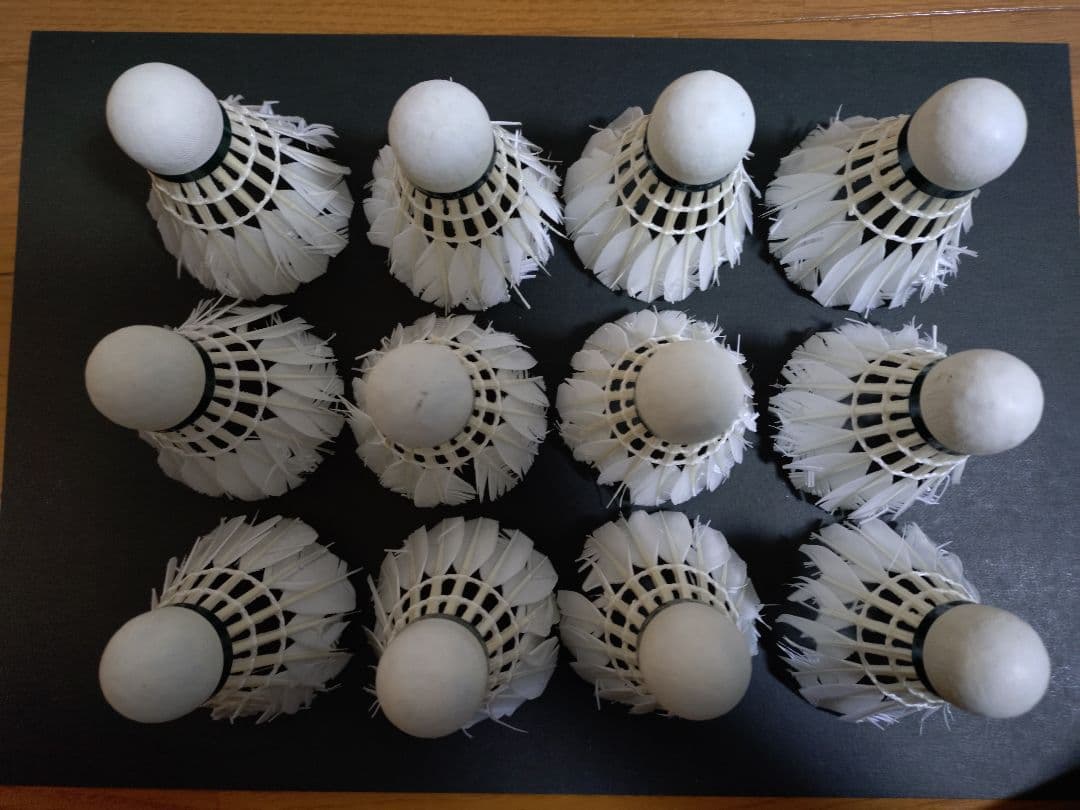 YONEX　ニューオフィシャル120球 ヨネックス　ノック用+おまけ17球