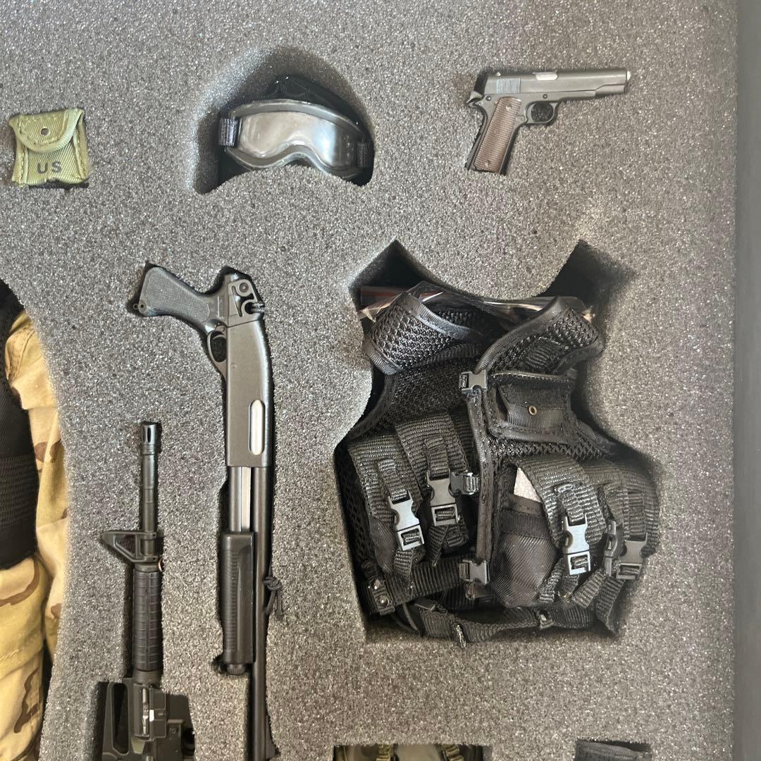 アクションフィギュア