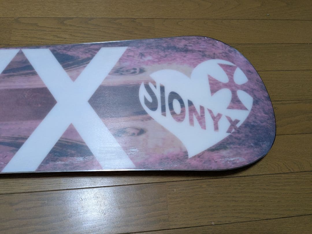 SIONYX スノーボード ホワイト/ピンク　子供、女性用135㌢