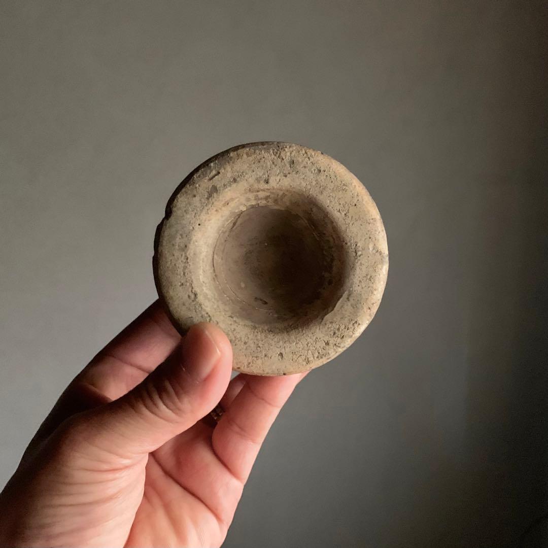 陶製の 小さな 乳鉢 臼 あるいは中国の化粧道具 古道具 アンティーク オブジェ