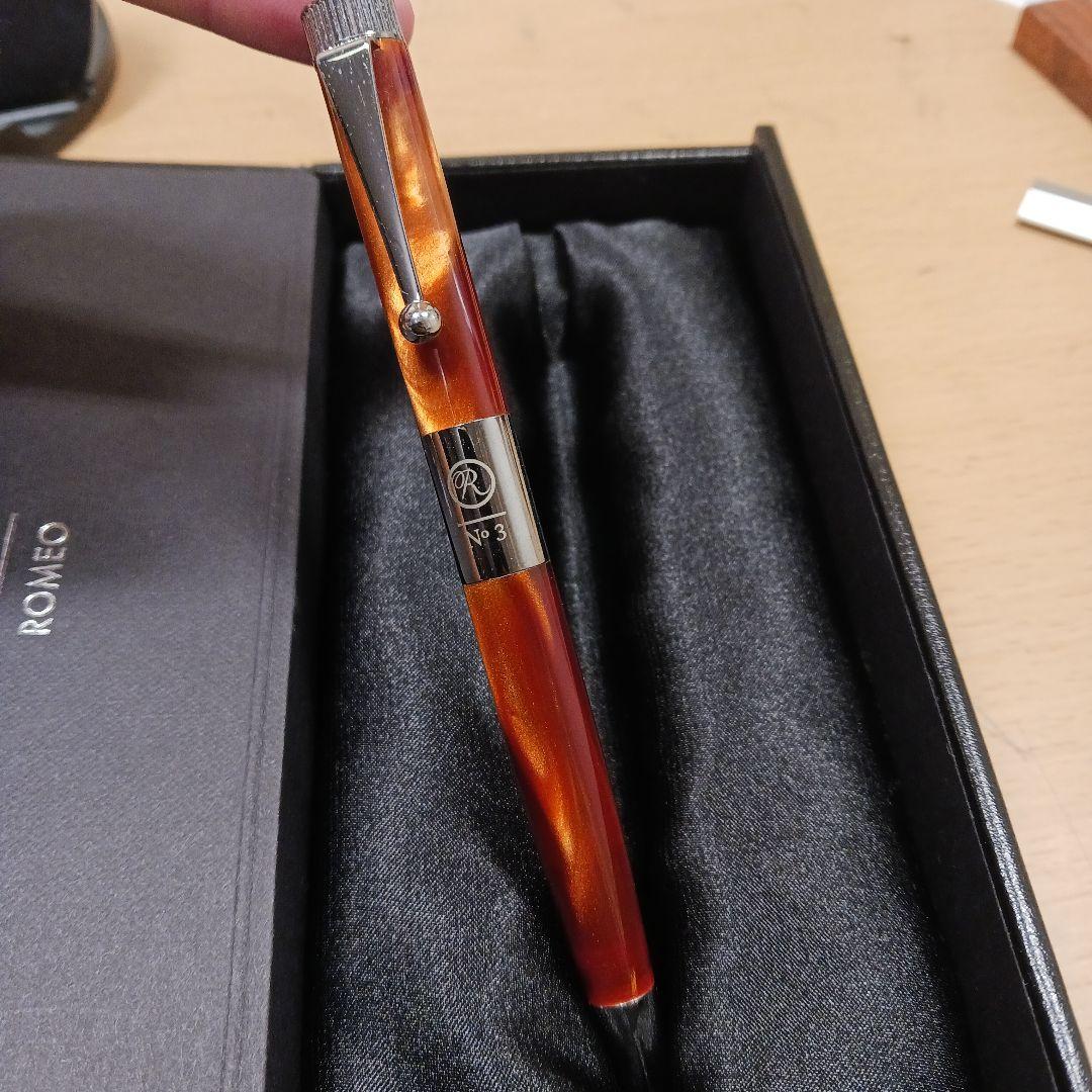 伊東屋ROMEO ボールペン オレンジツートン