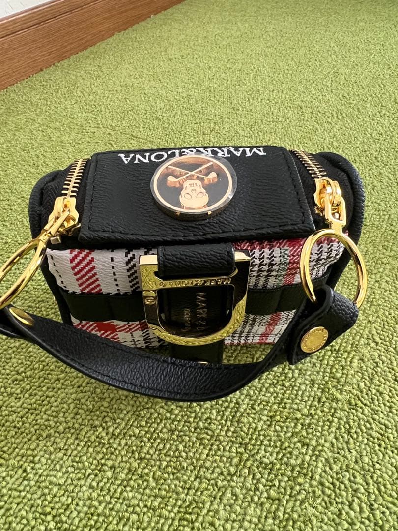 マークアンドロナ　ゴルフボールポーチ　未使用