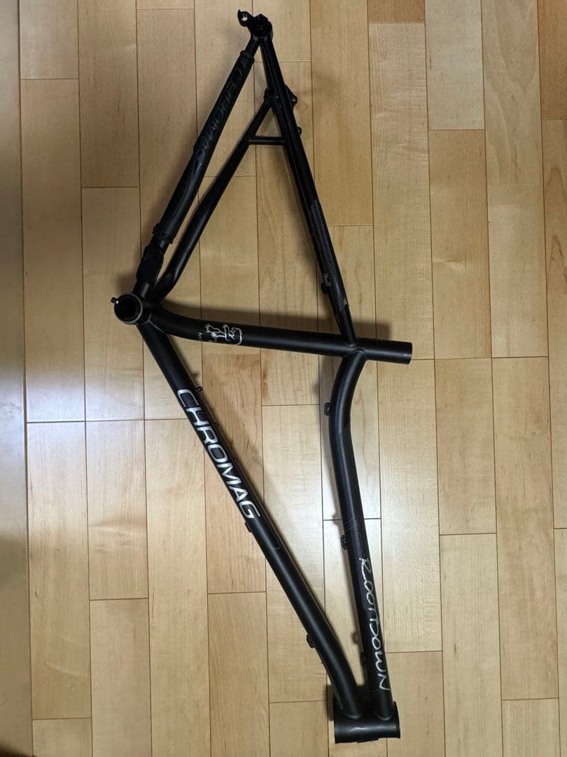 クロマグ　ルートダウン　フレーム　rootdown 2021 ブラック　ML