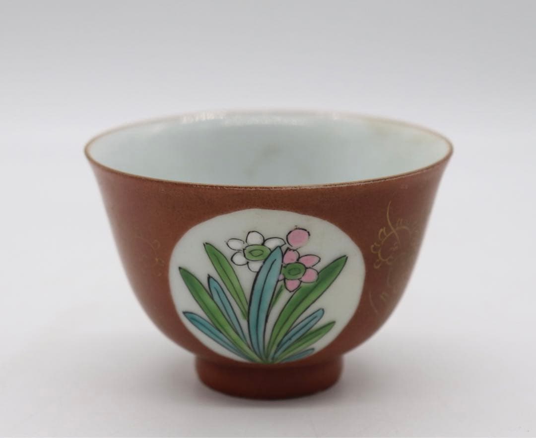 中国　紅釉金彩　粉彩湯呑み2点　茶器　送料込み0531