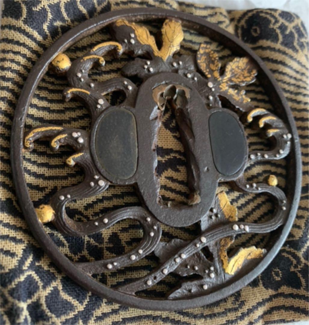 鍔　透かし鍔　竜田川