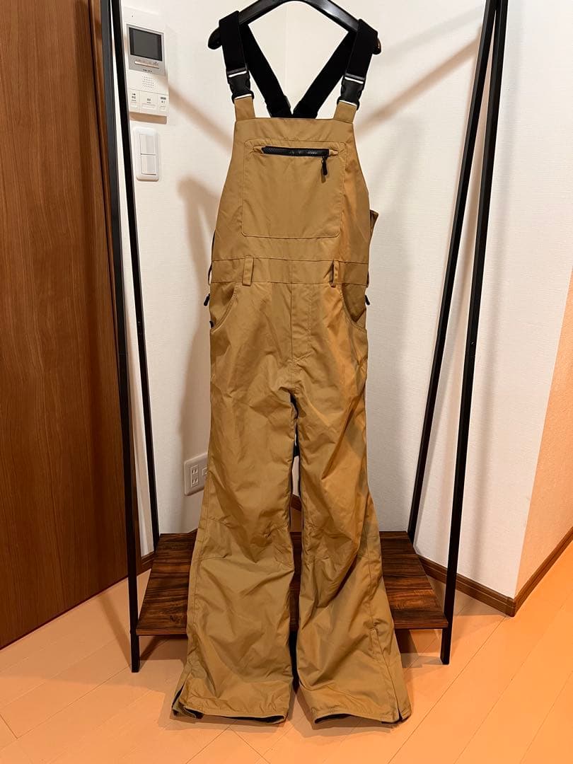 ベージュ サスペンダー付きスノーボードオーバーオール