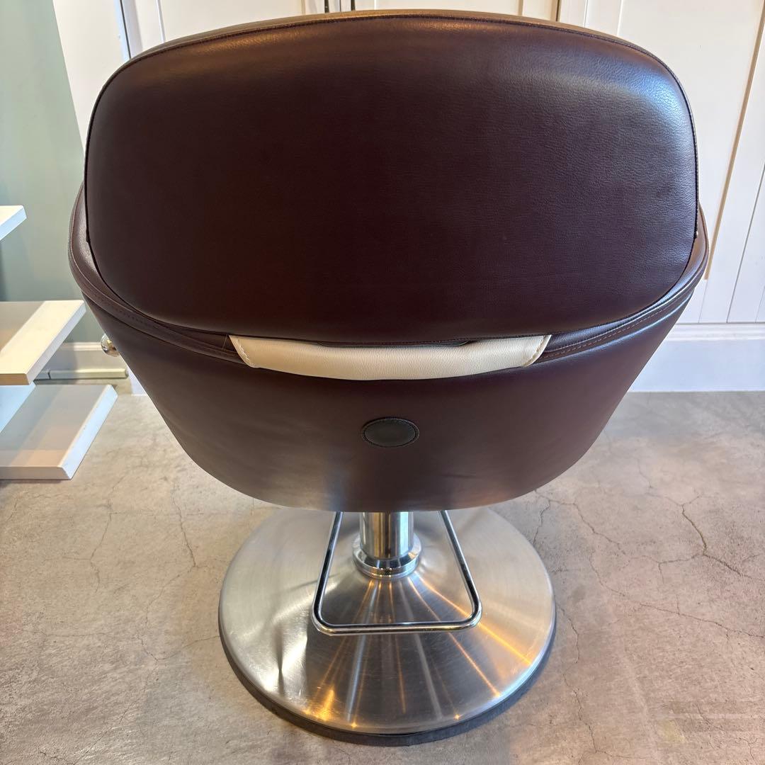 タカラベルモント　Dスイート　スタイリングチェア