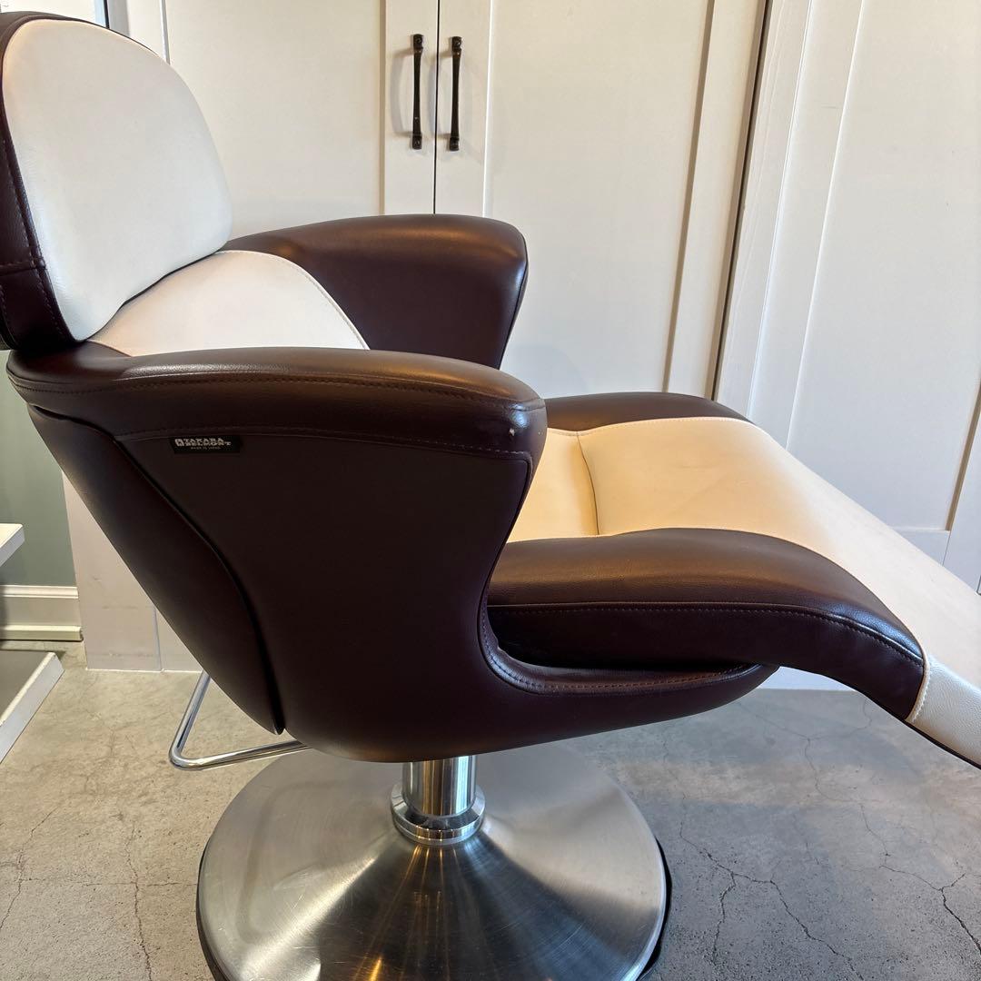 タカラベルモント　Dスイート　スタイリングチェア