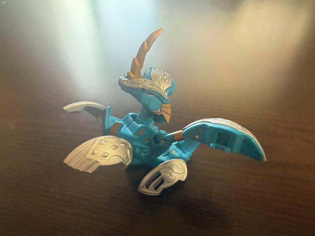 爆TECH爆丸　統タヴァネル　水属性