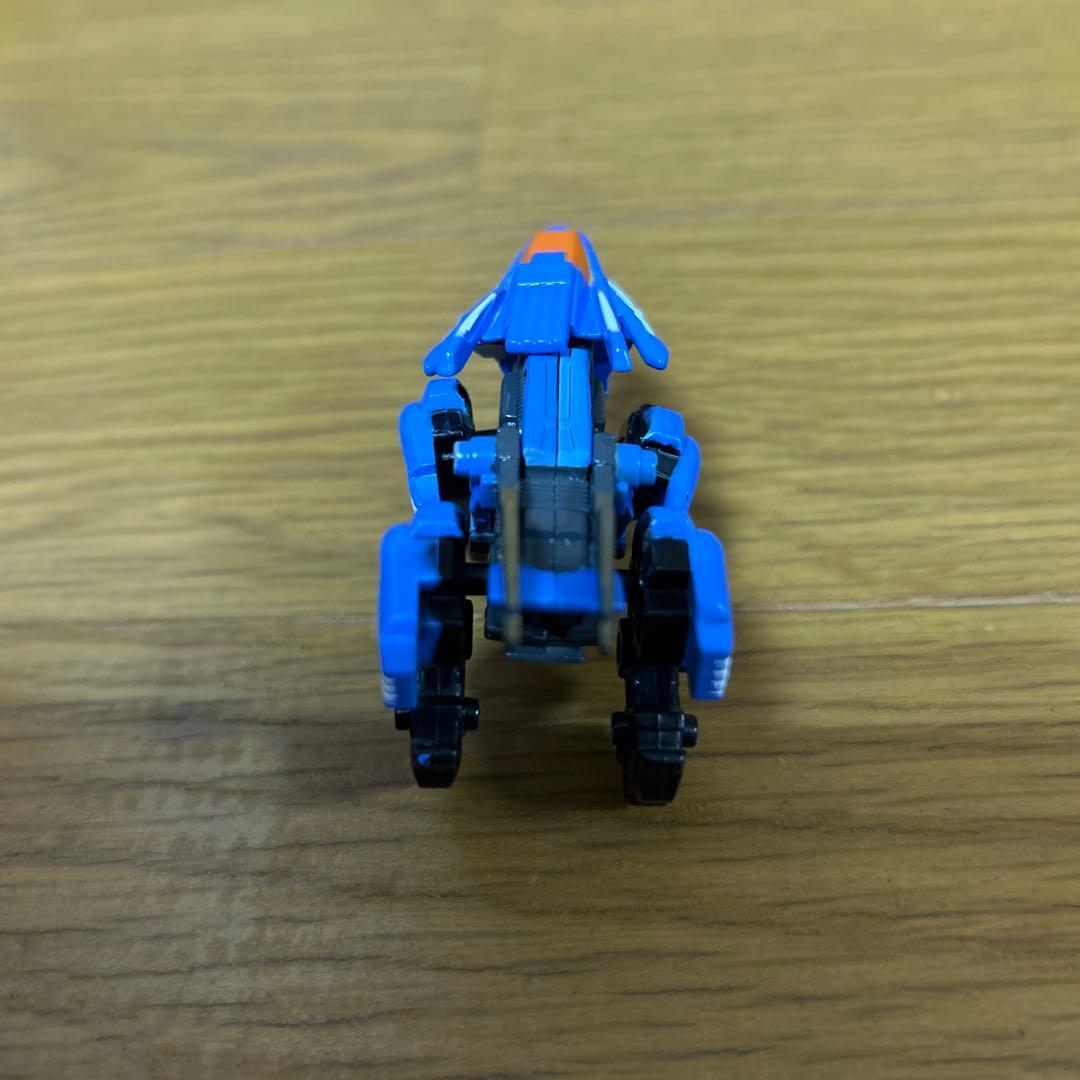 トミカブロス ゾイド ブレードライガー 青色