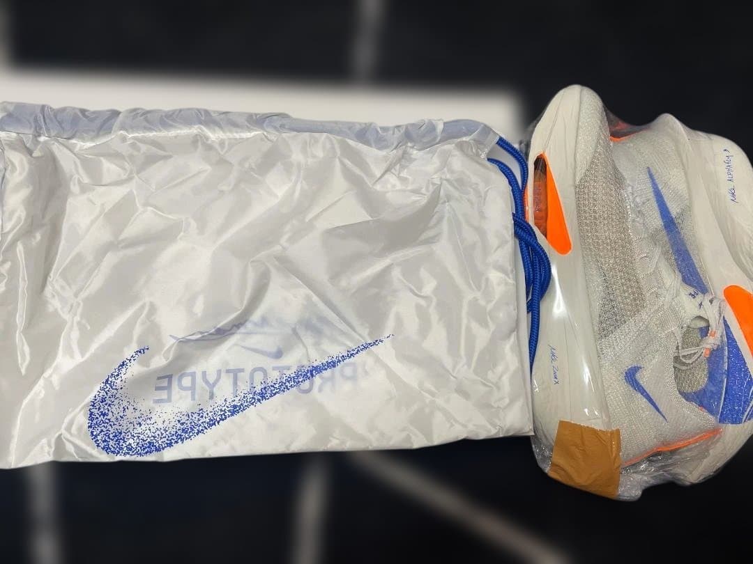 Nike ZoomX シューズ ホワイト/オレンジ/ブルー