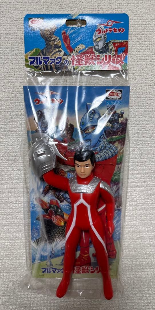 ブルマァク　ウルトラセブン大　マスク取れ　シルバー　復刻版　ソフビ　面取れ