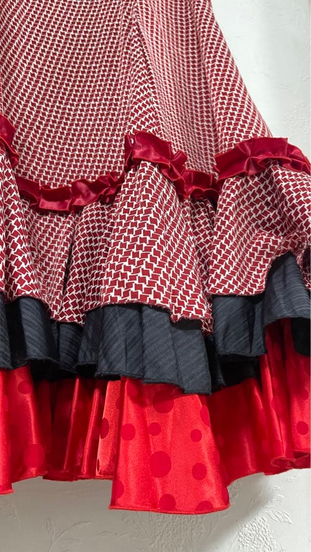 フラメンコ　ダンス衣装　トップス　スカート セットアップ　ドレス　薔薇柄