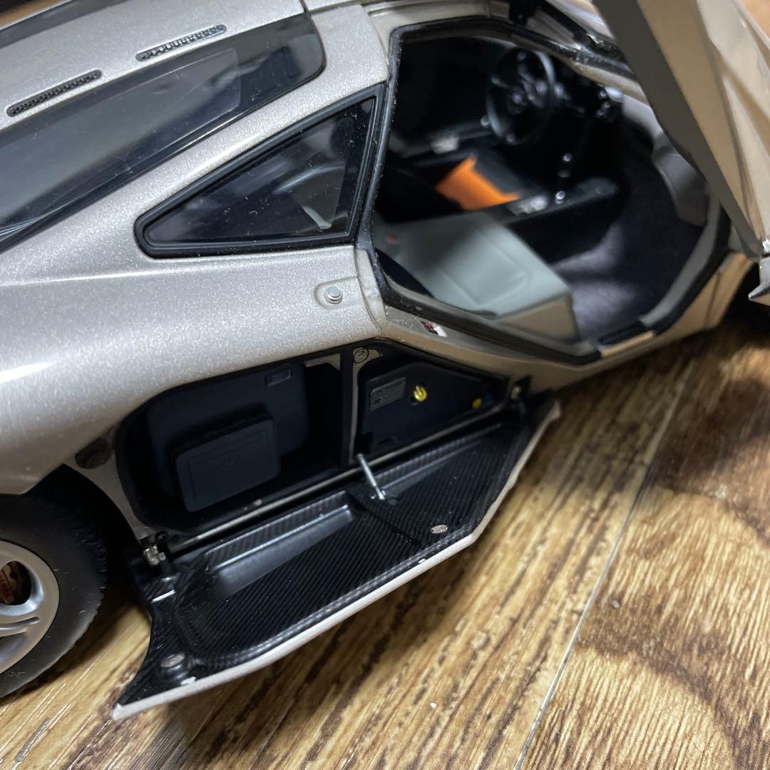 オートアート マクラーレンF1 AUTOart MCLAREN F1 1/18