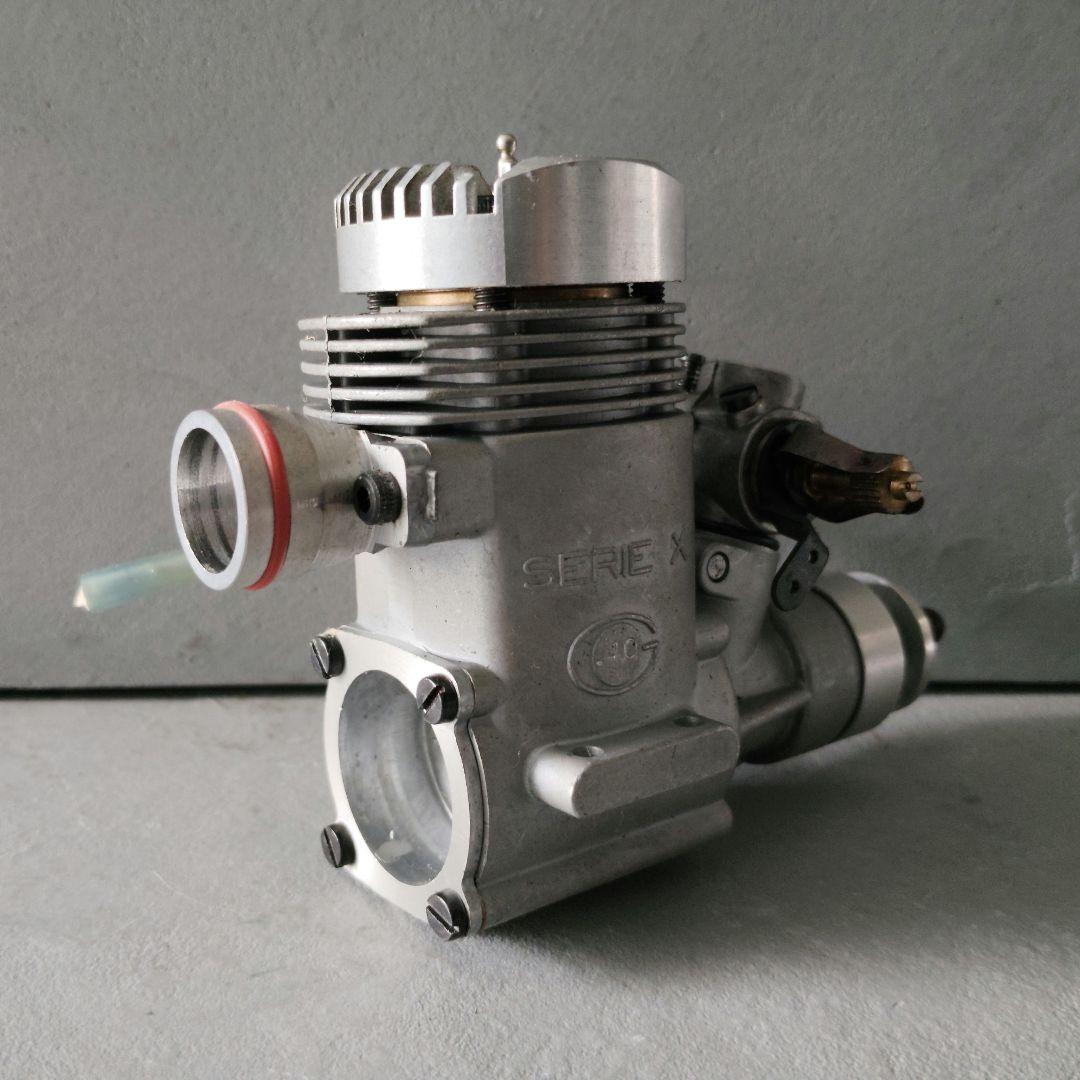 SUPER TIGRE PIANORO イタリア製 エンジン ラジコン