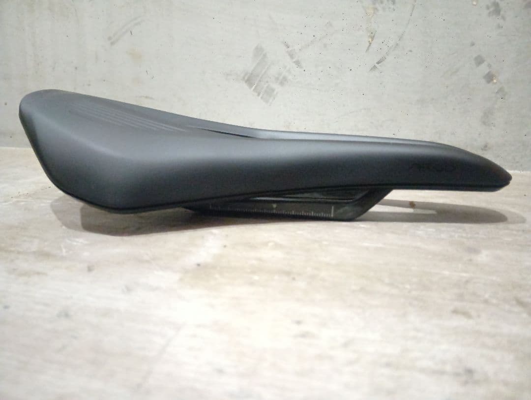 フィジーク fizik VENTO ARGO R1 140mm カーボンレール