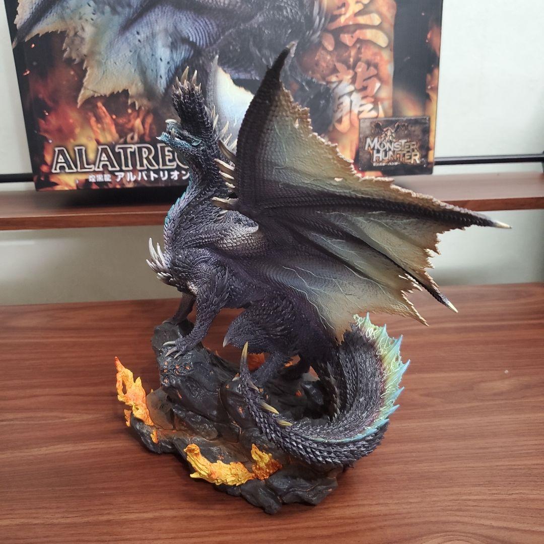 ※専用【開封済】クリエイターズモデル　アルバトリオン&シャガルマガラ