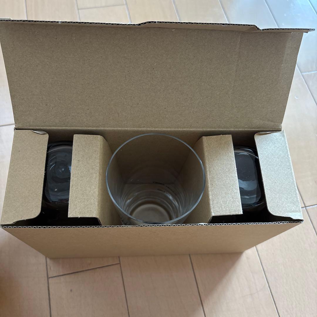 山崎シングルモルトウイスキー700mlと希少うすづくりタンブラー3個セット