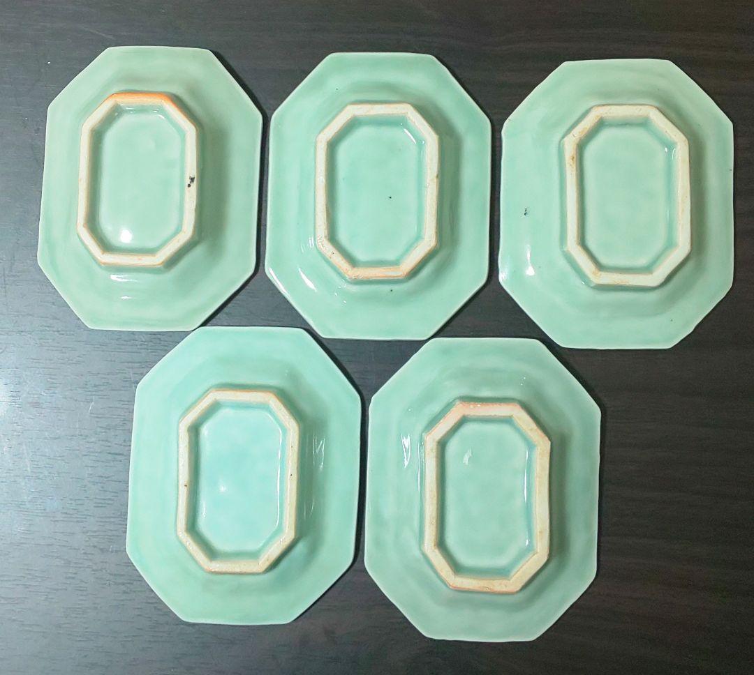 世界三大青磁 三田青磁 江戸末期 陽刻草花文八角小皿五枚