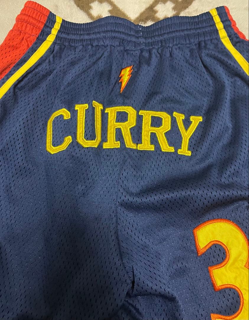 【美品】NBAウォリアーズ カリー ショーツ