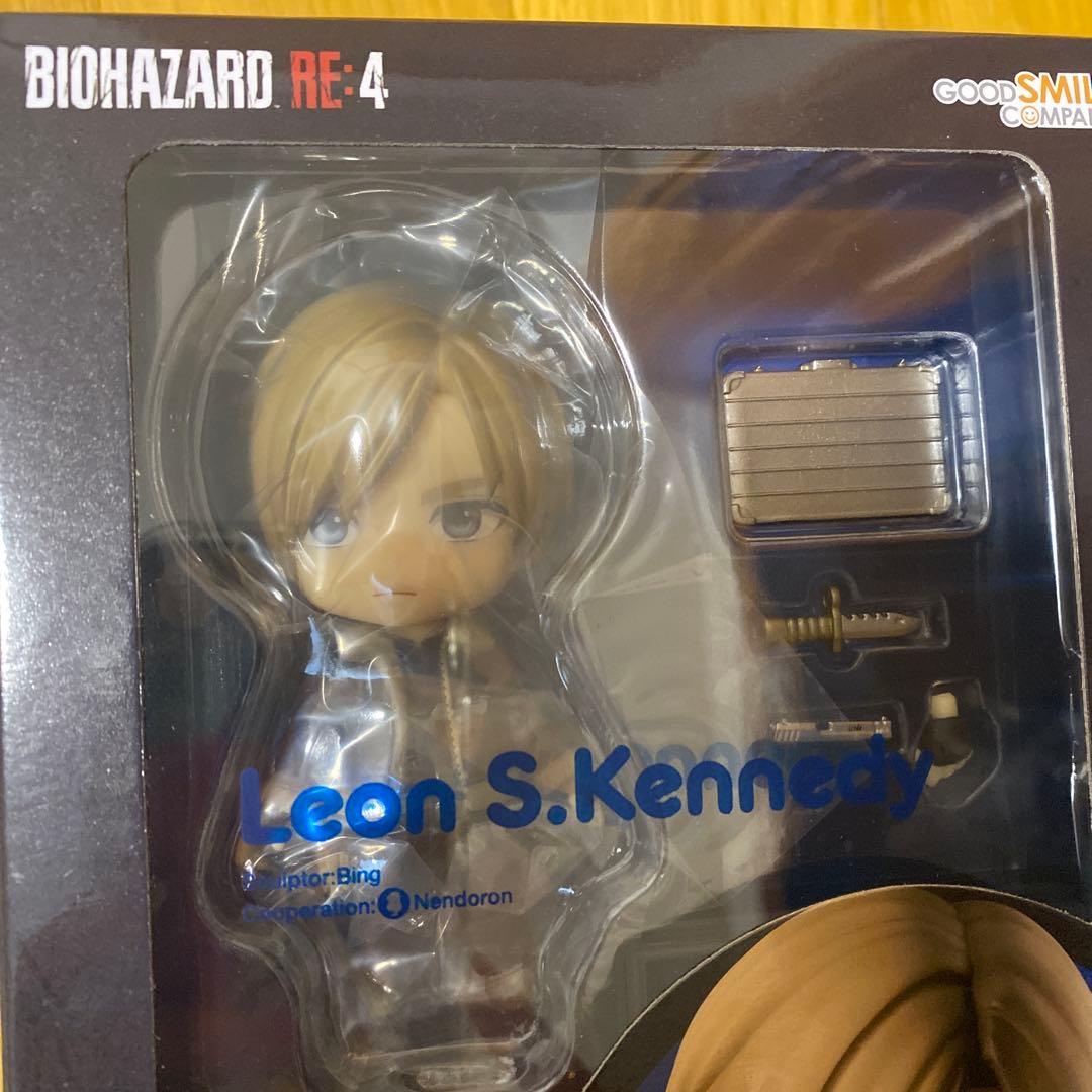バイオハザードre4 レオン·sケネディ ねんどろいど 新品未開封