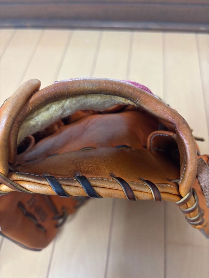 スラッガー 軟式用　内野　KSN-46SEU