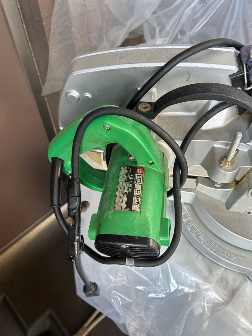 日立工機　卓上スライド丸ノコ　C8FB 216㍉