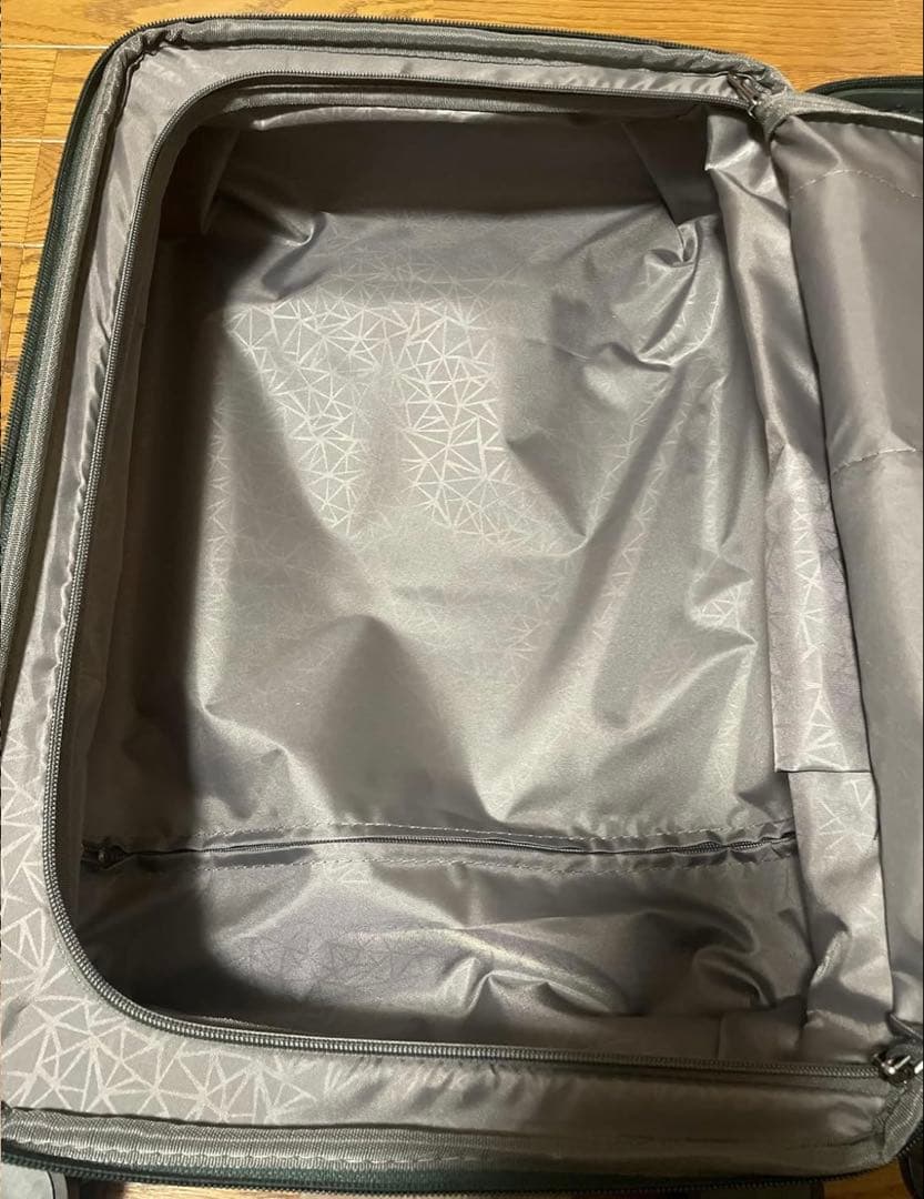 キャリーケース ブラック , Mサイズ (4～7泊)