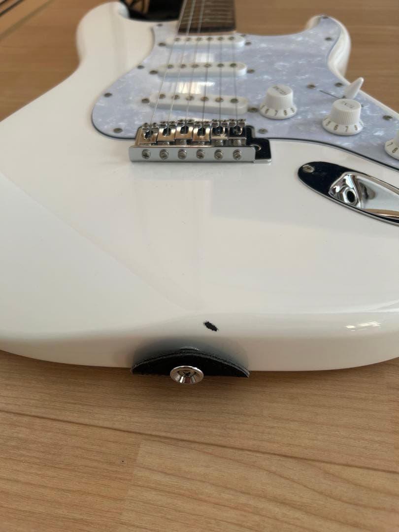 Squier Stratocaster ホワイト エレキギター