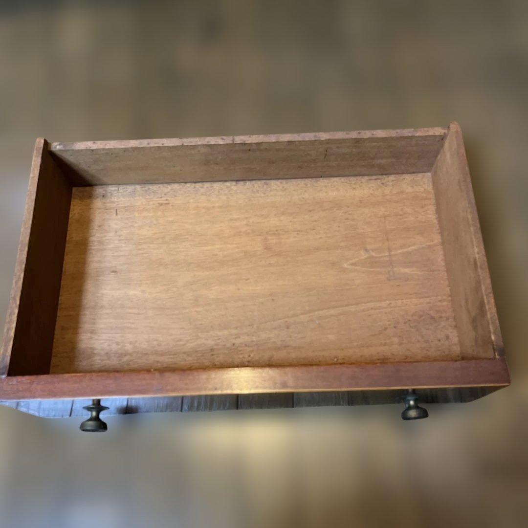 英国アンティーク　木製ガラス扉キャビネット